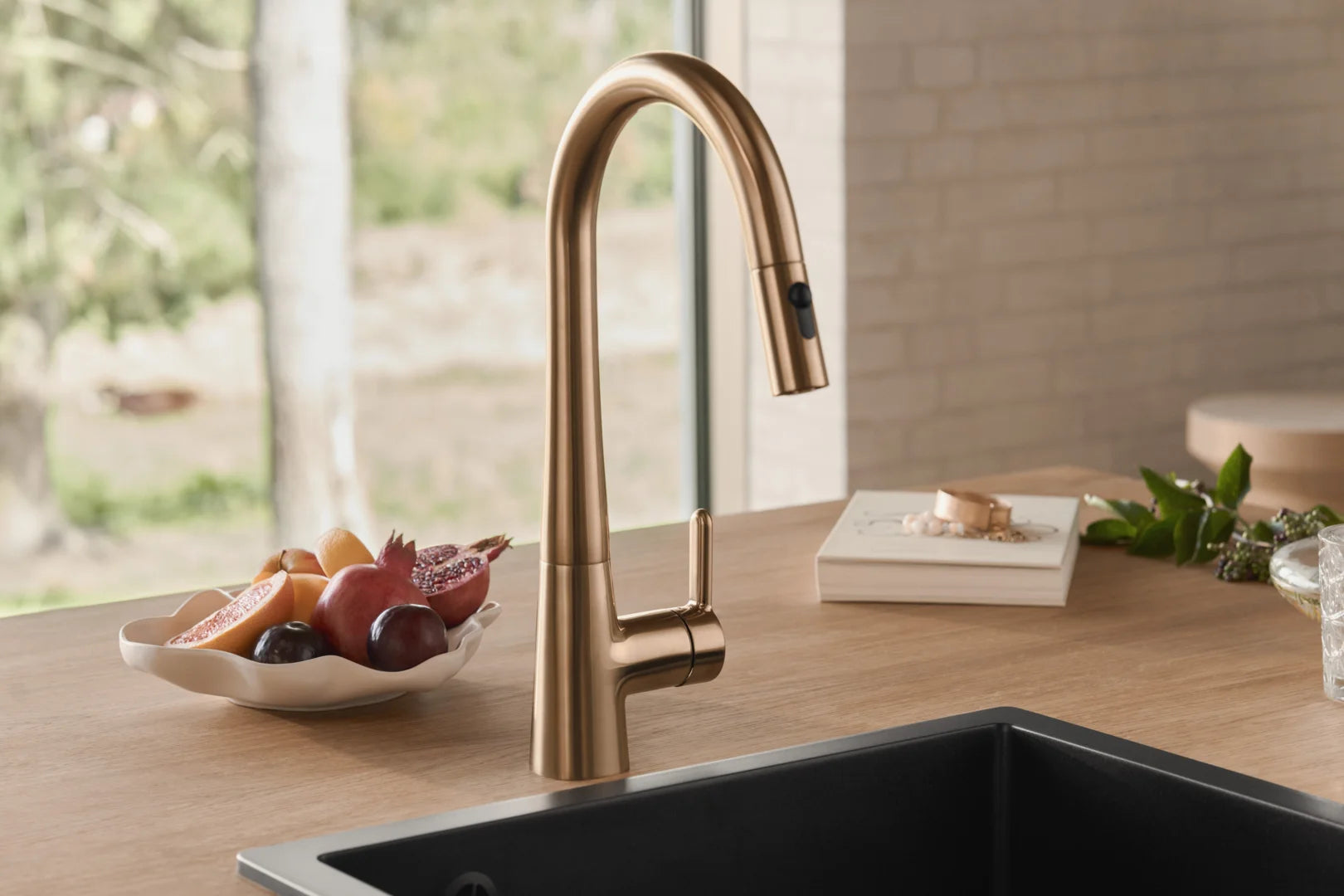 HANSA DESIGNO Μπαταρία κουζίνας με αποσπώμενο ντουσάκι 2 ροών Brushed bronze