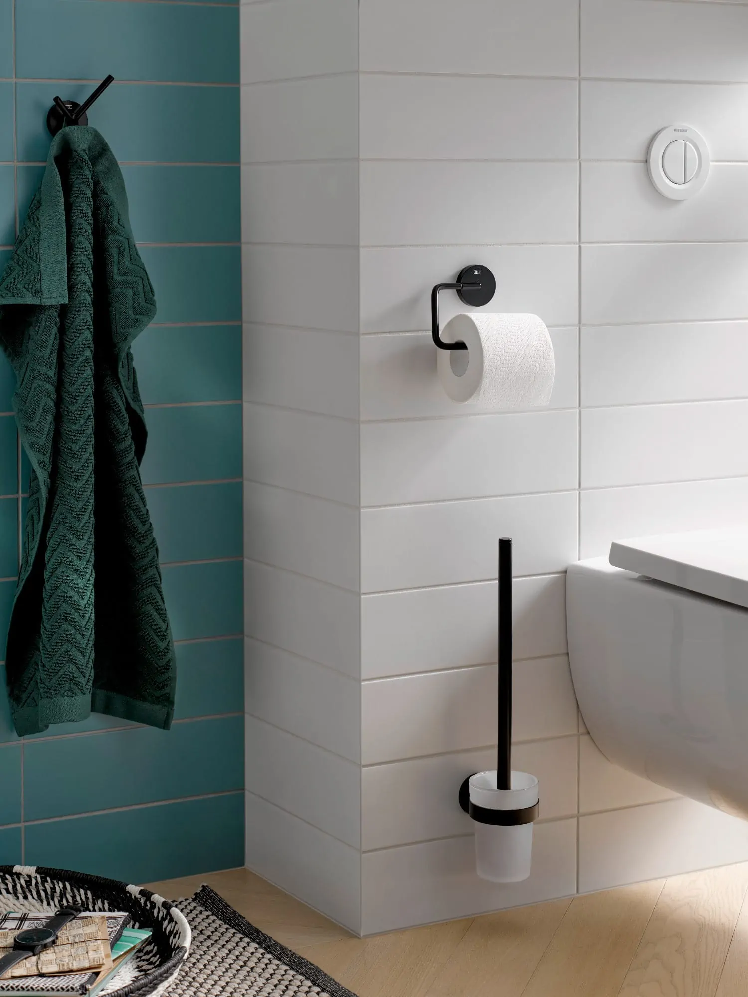 Emco Round Άγκιστρο διπλό Black Matt